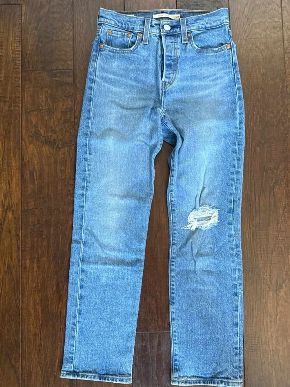 Levi's Womans Medium Blue Wedgie Staight Leg Jeans with Leather Patch